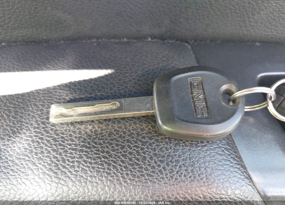 2022 GMC CANYON VIN: 1GTG5CEN6N1312184