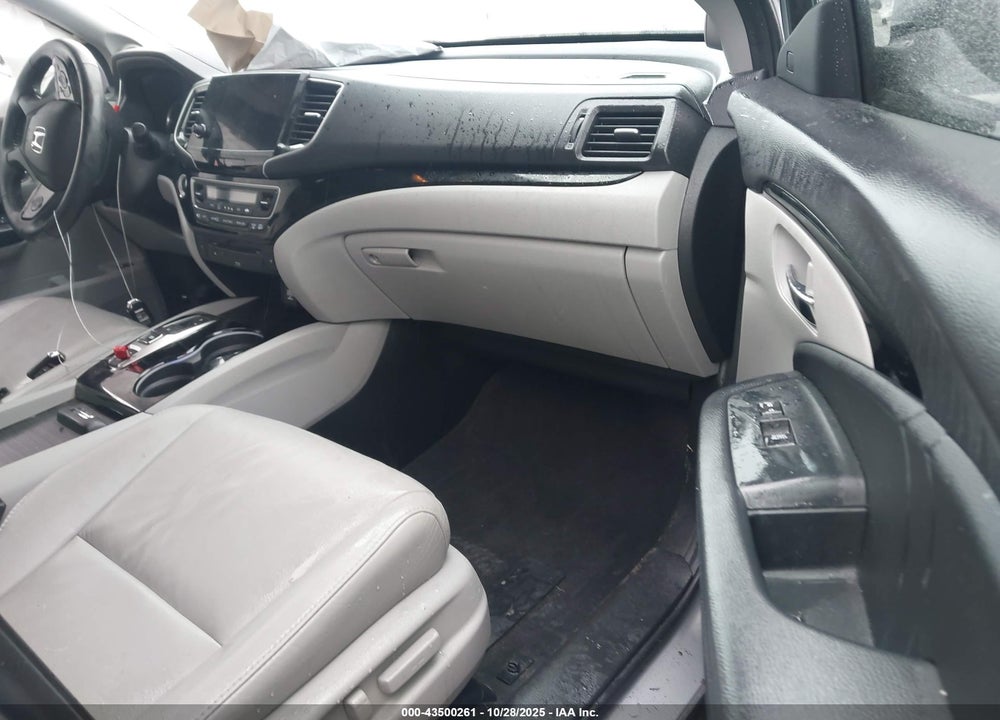 2021 HONDA PILOT VIN: 5FNYF5H90MB020774