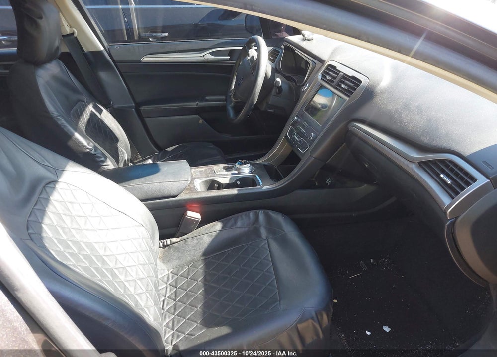 2019 FORD FUSION VIN: 3FA6P0H75KR142201