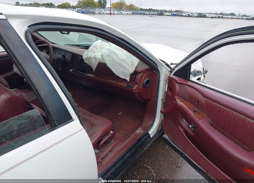 1998 BUICK PARK AVENUE VIN: 1G4CW52K6W4614555