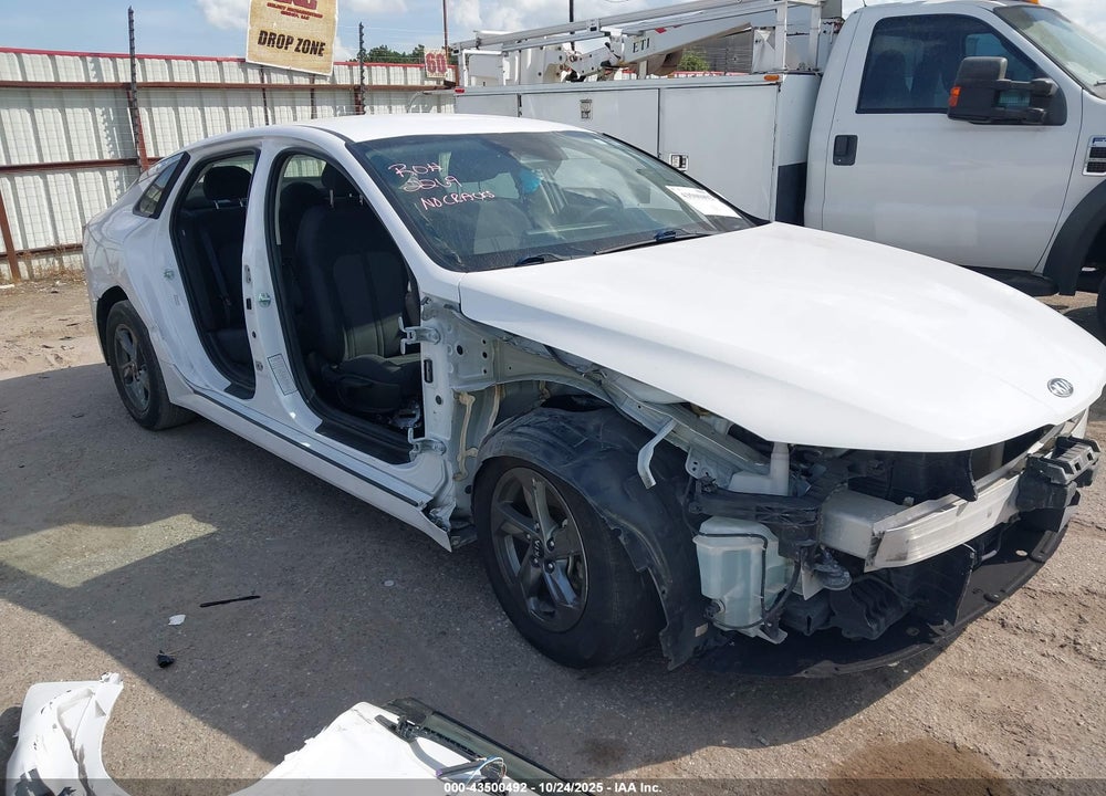 2021 KIA K5 LXS VIN: 5XXG14J27MG070991