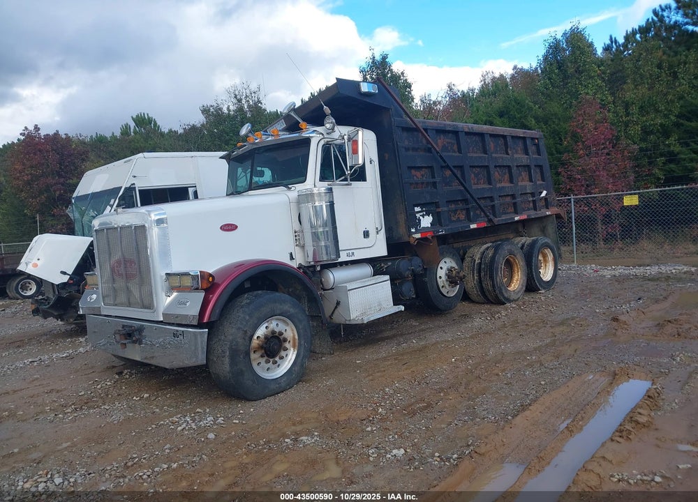 2000 PETERBILT 378 VIN: 1NPFXBTX9YN501633