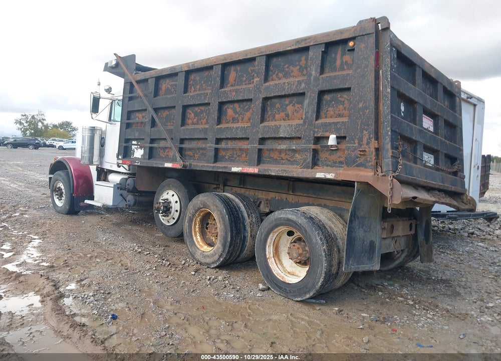 2000 PETERBILT 378 VIN: 1NPFXBTX9YN501633
