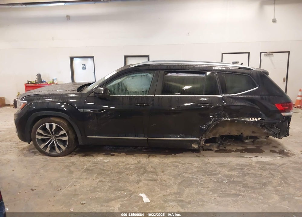 2021 VOLKSWAGEN ATLAS VIN: 1V2SR2CA0MC512049