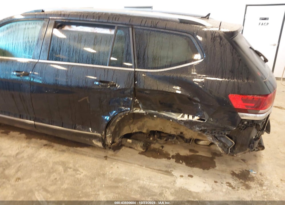 2021 VOLKSWAGEN ATLAS VIN: 1V2SR2CA0MC512049