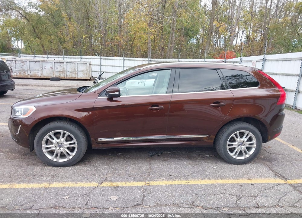 2015 VOLVO XC60 VIN: YV4612RKXF2632215
