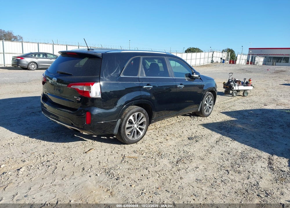 2014 KIA SORENTO SX VIN: 5XYKW4A7XEG451884