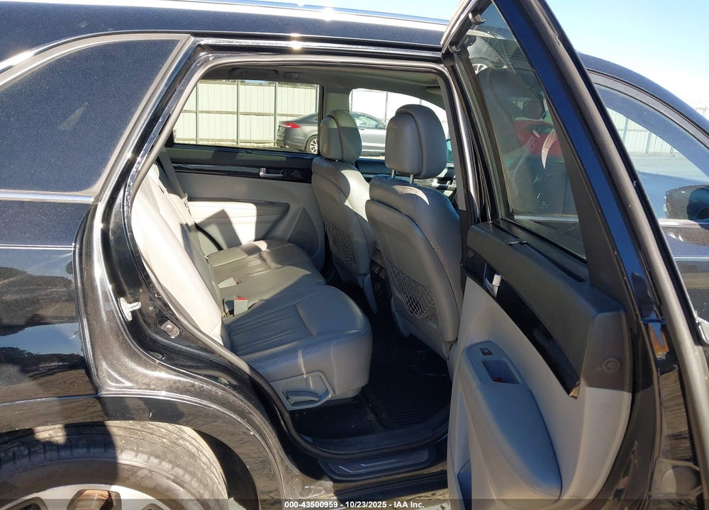 2014 KIA SORENTO SX VIN: 5XYKW4A7XEG451884