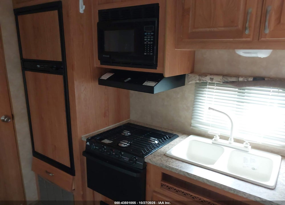 2009 JAYCO JAY FLIGHT 22FB VIN: 1UJBJ02L2918E0409