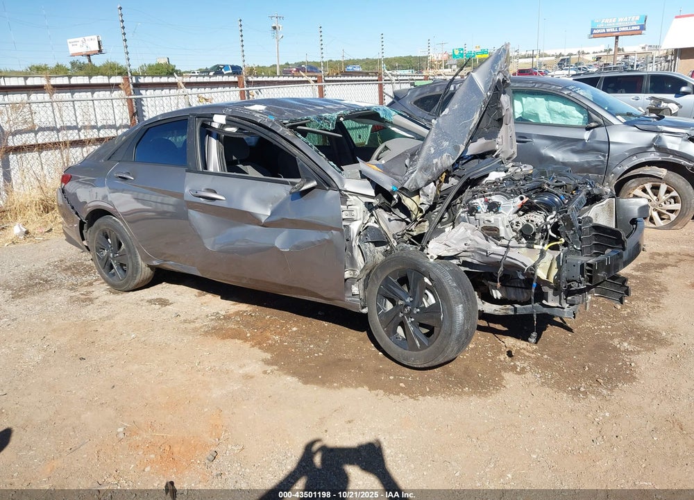 2023 HYUNDAI ELANTRA SEL VIN: KMHLM4AG4PU520835