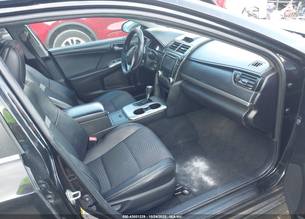 2014 TOYOTA CAMRY SE VIN: 4T1BF1FK4EU303347
