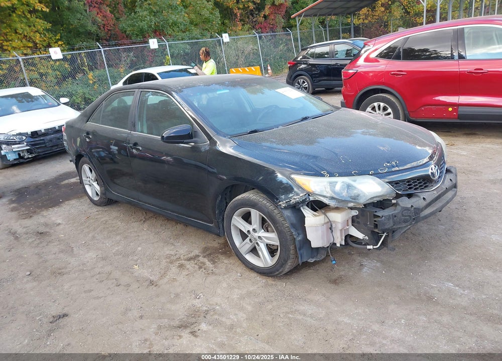 2014 TOYOTA CAMRY SE VIN: 4T1BF1FK4EU303347