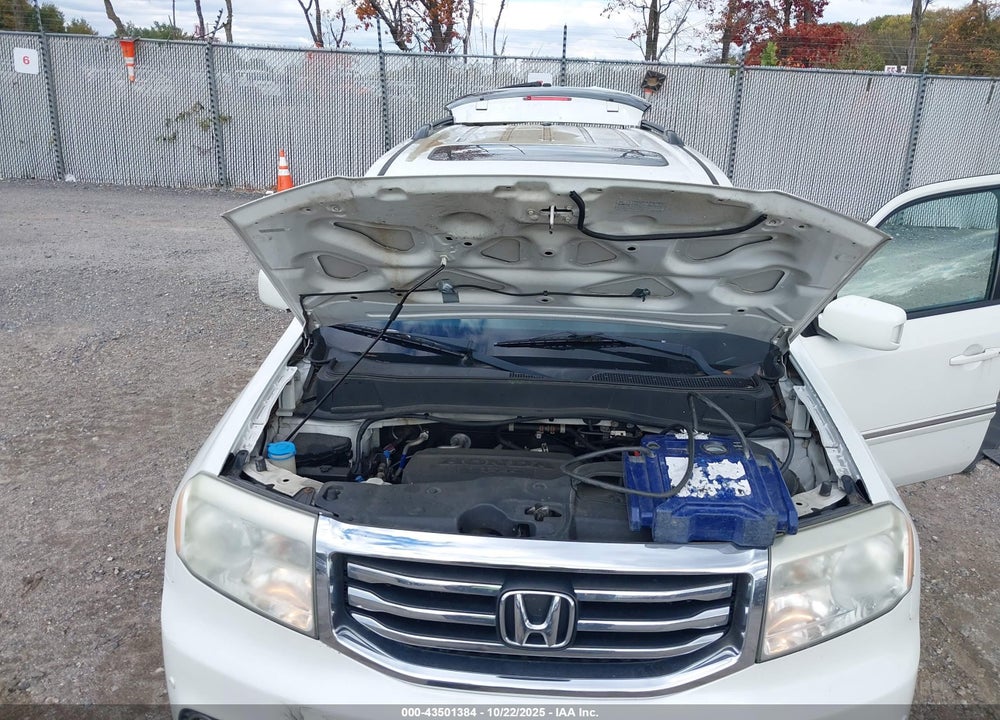 2012 HONDA PILOT TOURING VIN: 5FNYF4H96CB050113