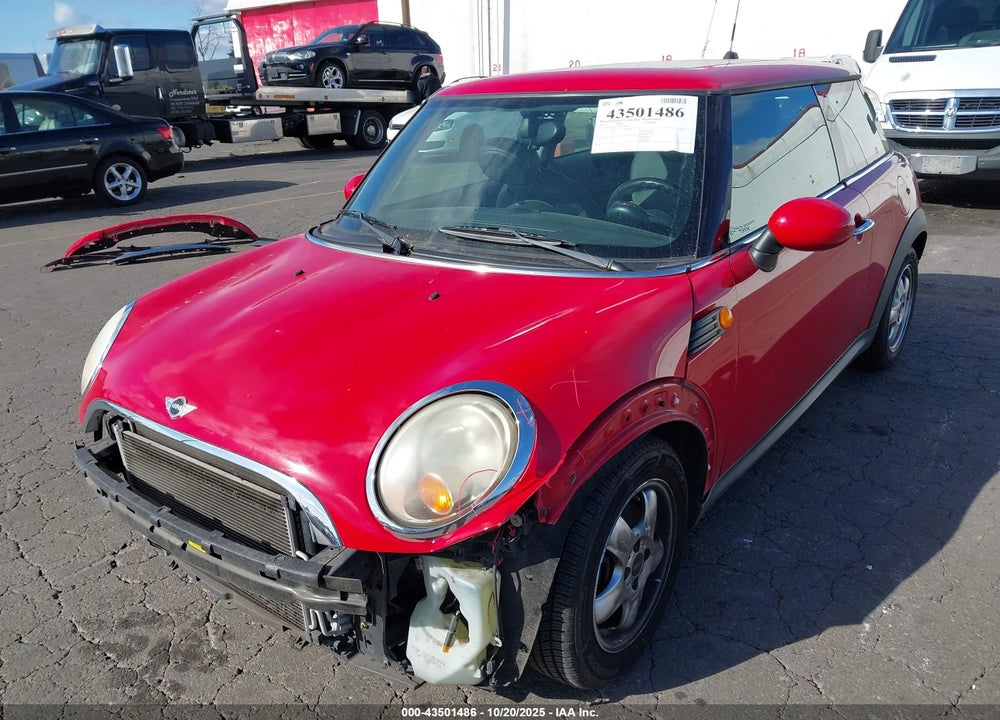 2009 MINI COOPER VIN: WMWMF33579TW70887