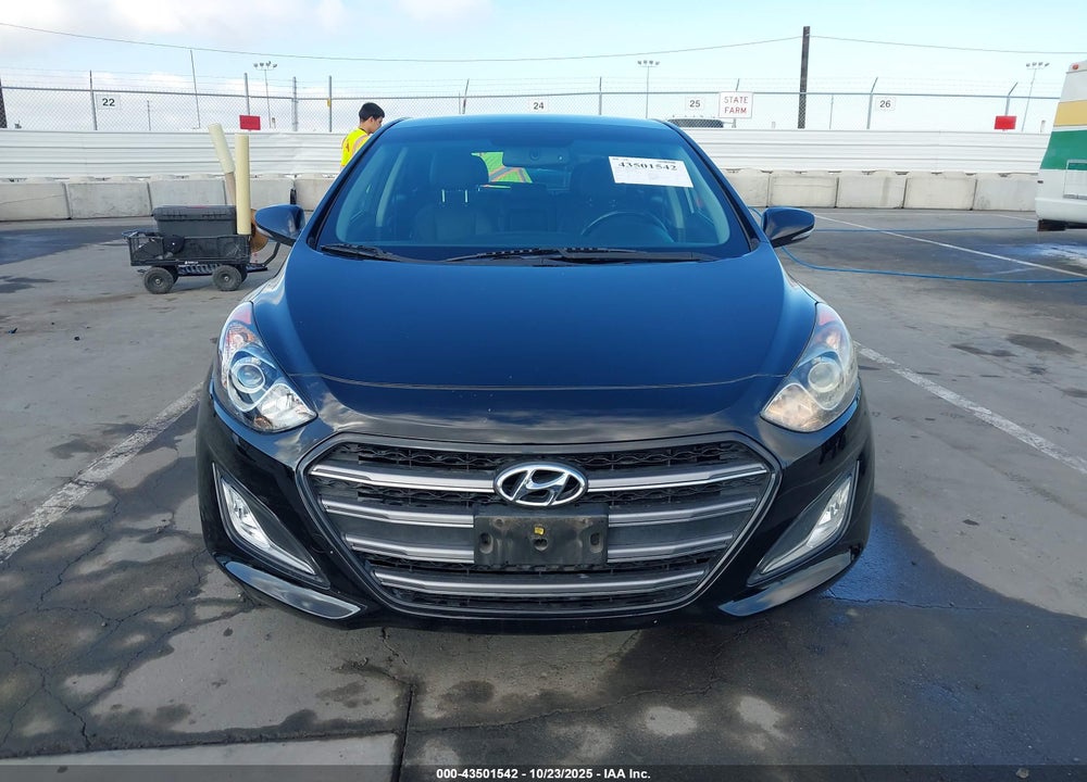 2016 HYUNDAI ELANTRA GT VIN: KMHD35LH8GU317160