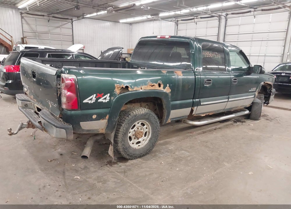 2005 CHEVROLET SILVERADO 2500HD LS VIN: 1GCHK23275F818206