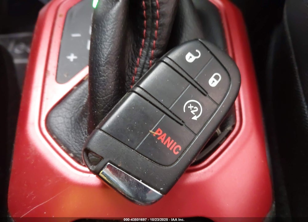 2015 JEEP RENEGADE VIN: ZACCJBCT6FPB81698