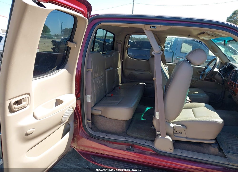 2000 TOYOTA TUNDRA LTD V8 VIN: 5TBBT4810YS073925