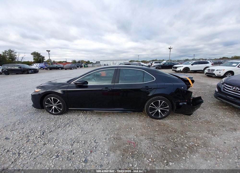 2019 TOYOTA CAMRY VIN: 4T1B11HK5KU161680