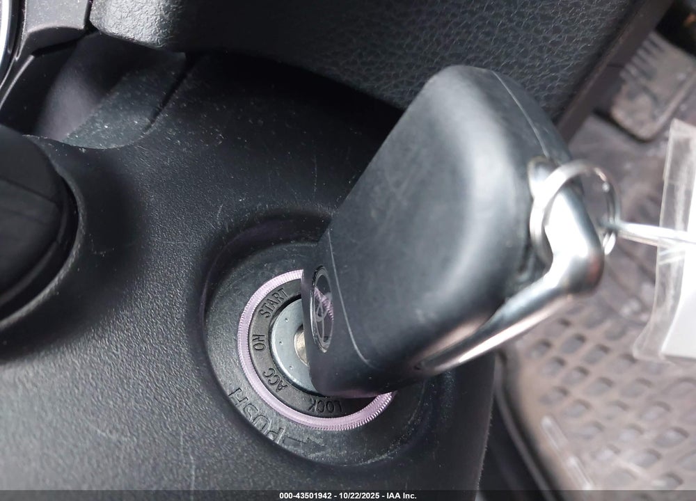 2019 TOYOTA CAMRY VIN: 4T1B11HK5KU161680