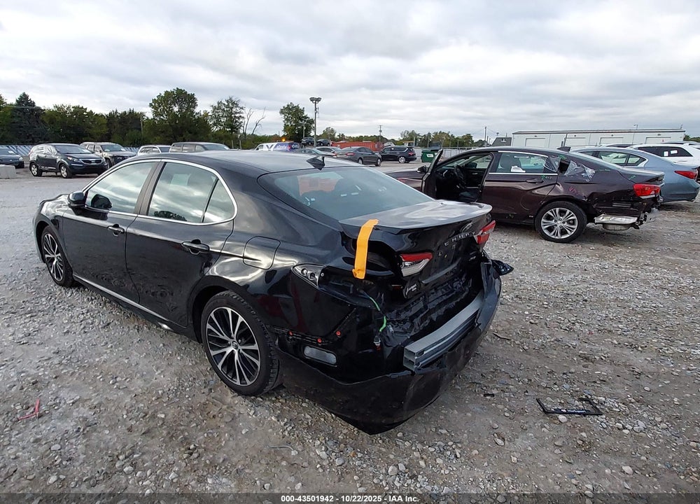 2019 TOYOTA CAMRY VIN: 4T1B11HK5KU161680