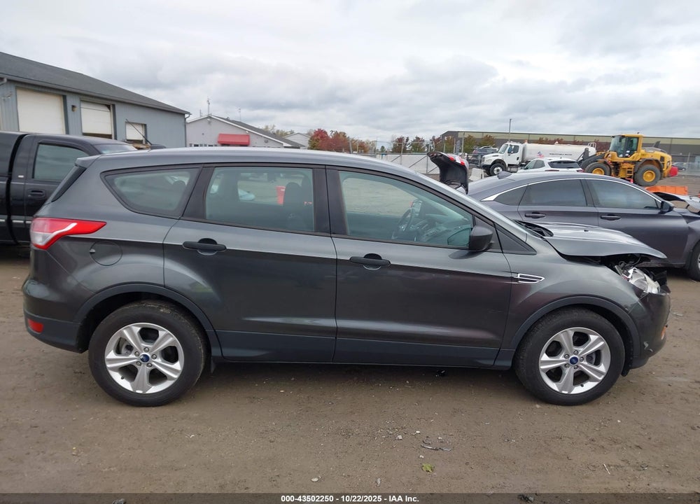 2016 FORD ESCAPE S VIN: 1FMCU0F76GUB70187