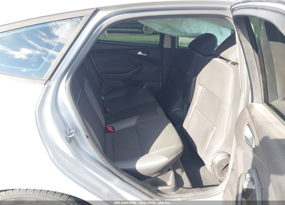 2014 FORD FOCUS VIN: 1FADP3K26EL176155