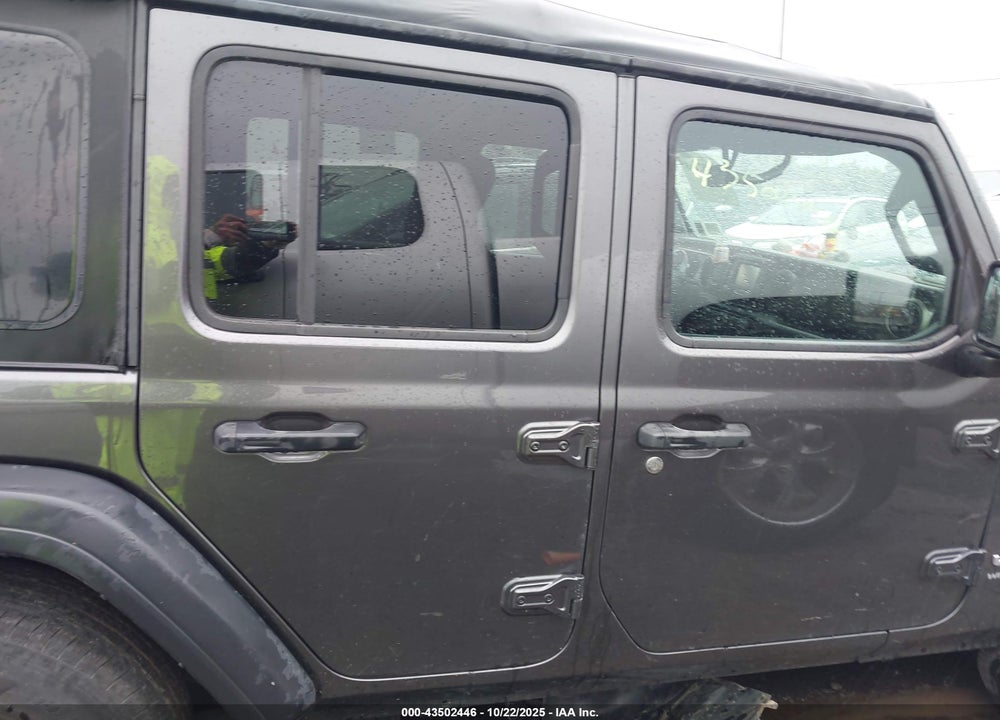 2018 JEEP WRANGLER UNLIMITED SPORT 4X4 VIN: 1C4HJXDN8JW179630