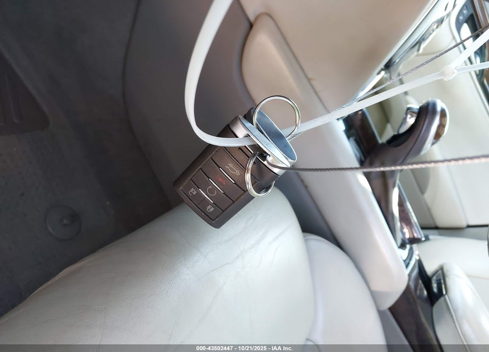 2013 CADILLAC XTS PLATINUM VIN: 2G61V5S32D9170675