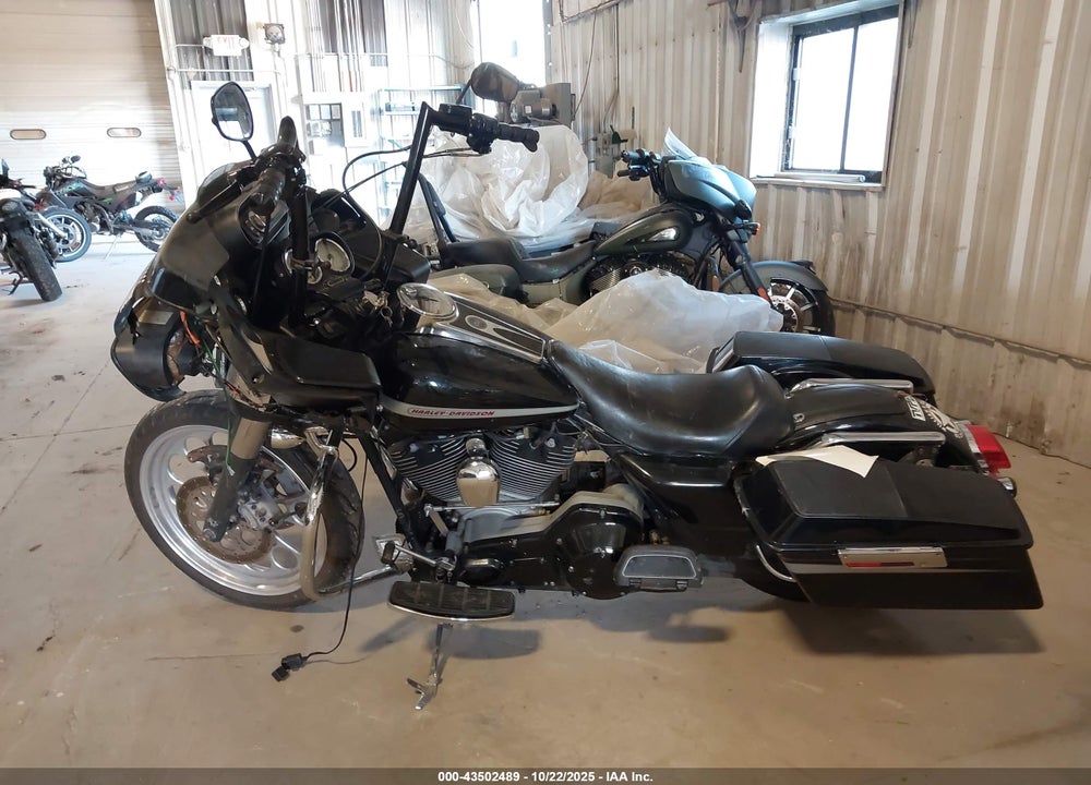 2004 HARLEY-DAVIDSON FLTRI VIN: 1HD1FSW184Y609275