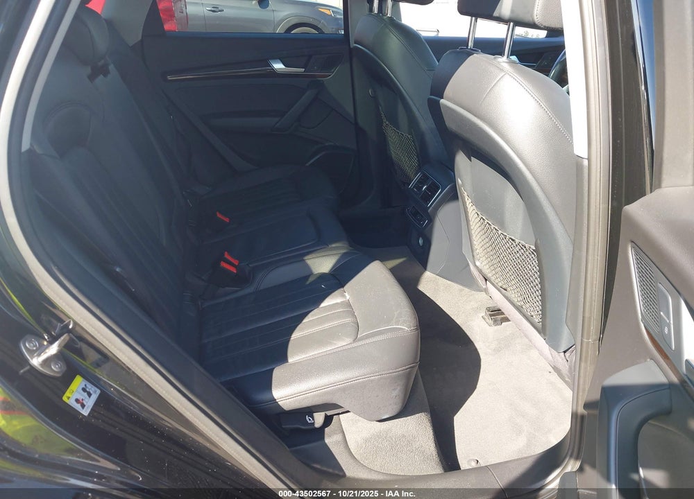 2018 AUDI Q5 2.0T PREMIUM/2.0T TECH PREMIUM VIN: WA1BNAFY4J2005053