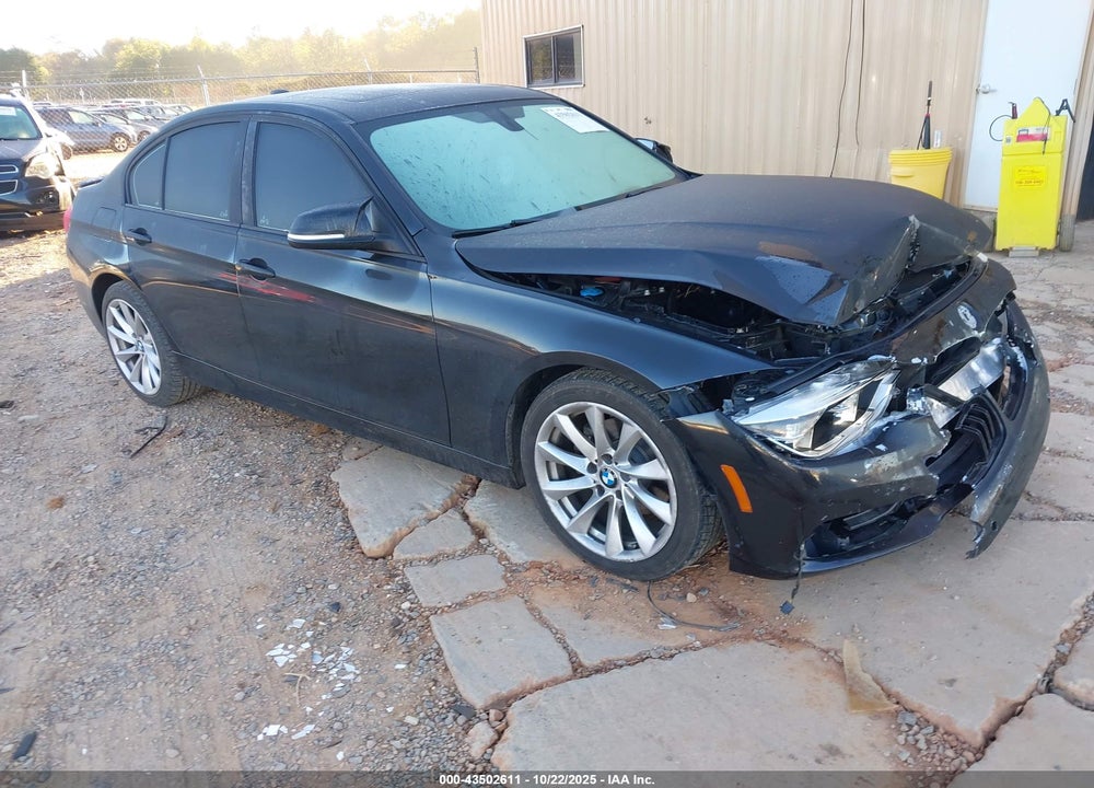 2018 BMW 320I XDRIVE VIN: WBA8A3C52JA067393