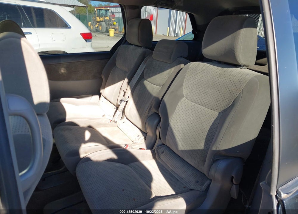 2009 TOYOTA SIENNA VIN: 5TDZK23C19S287667