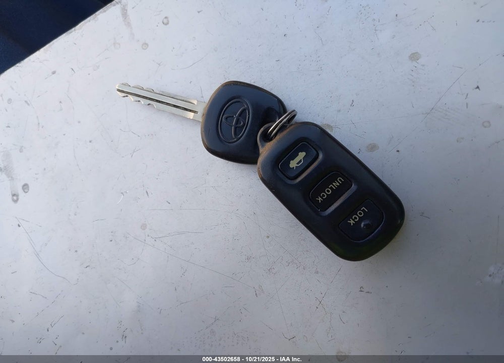 2002 TOYOTA CAMRY VIN: 4T1BF32K12U020966