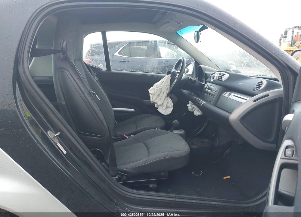 2012 SMART FORTWO PASSION VIN: WMEEJ3BA7CK564376