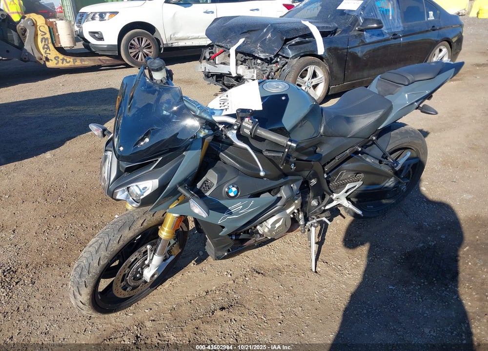 2017 BMW S 1000 VIN: WB10D6201HZ762049