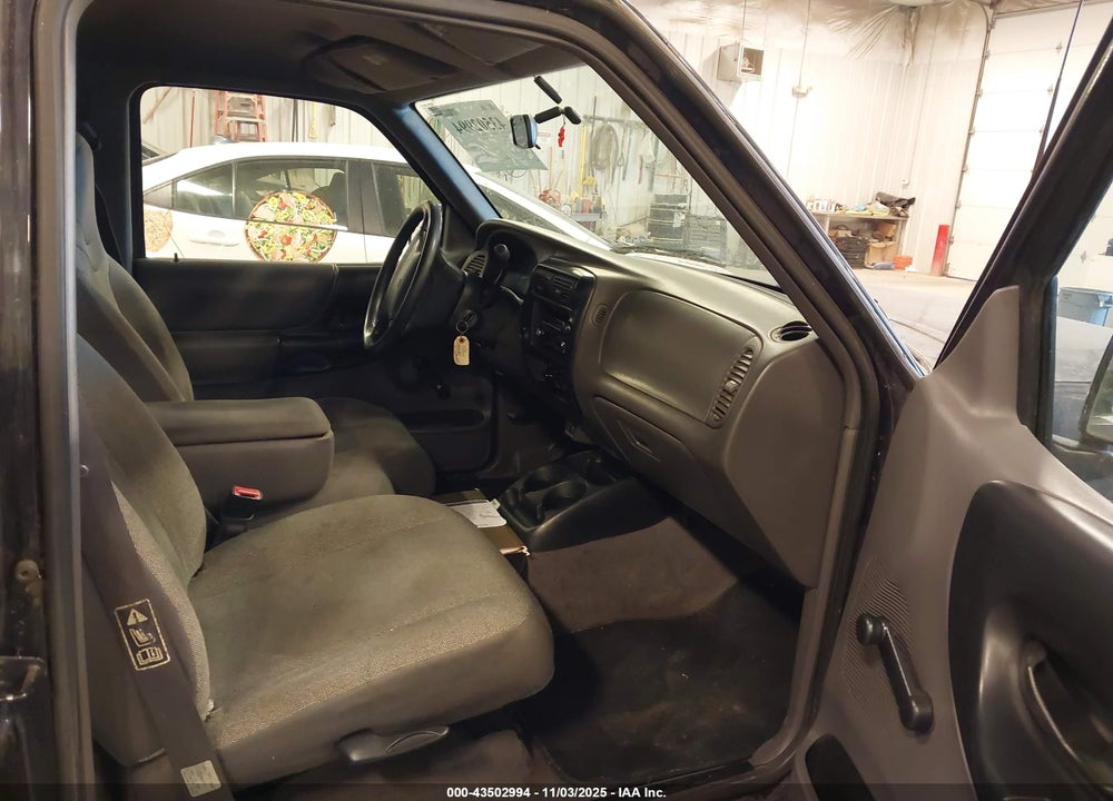 2000 FORD RANGER VIN: 1FTYR10C1YTA11480