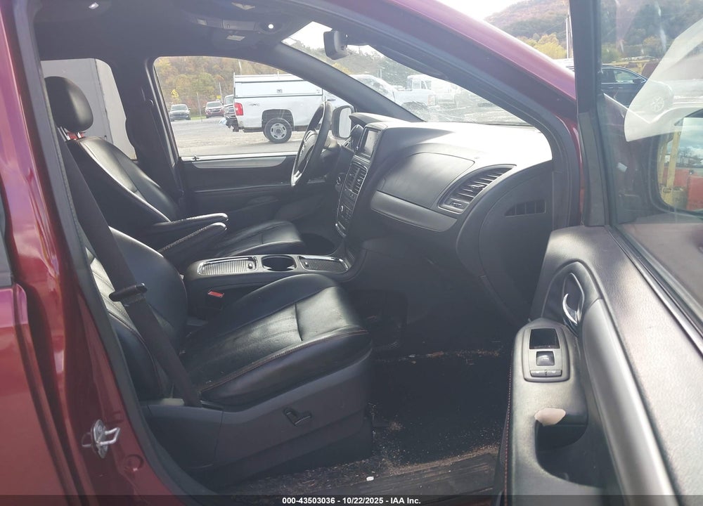 2018 DODGE GRAND CARAVAN GT VIN: 2C4RDGEG2JR331566