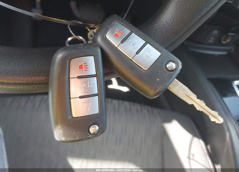 2017 NISSAN ROGUE S VIN: JN8AT2MV5HW005737