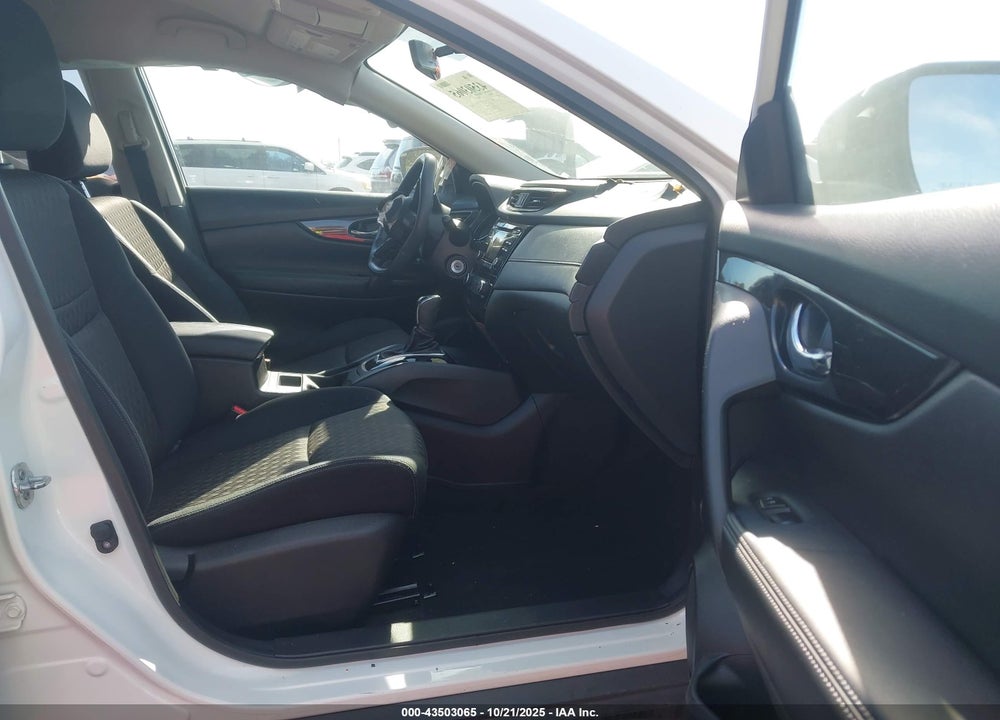 2017 NISSAN ROGUE S VIN: JN8AT2MV5HW005737