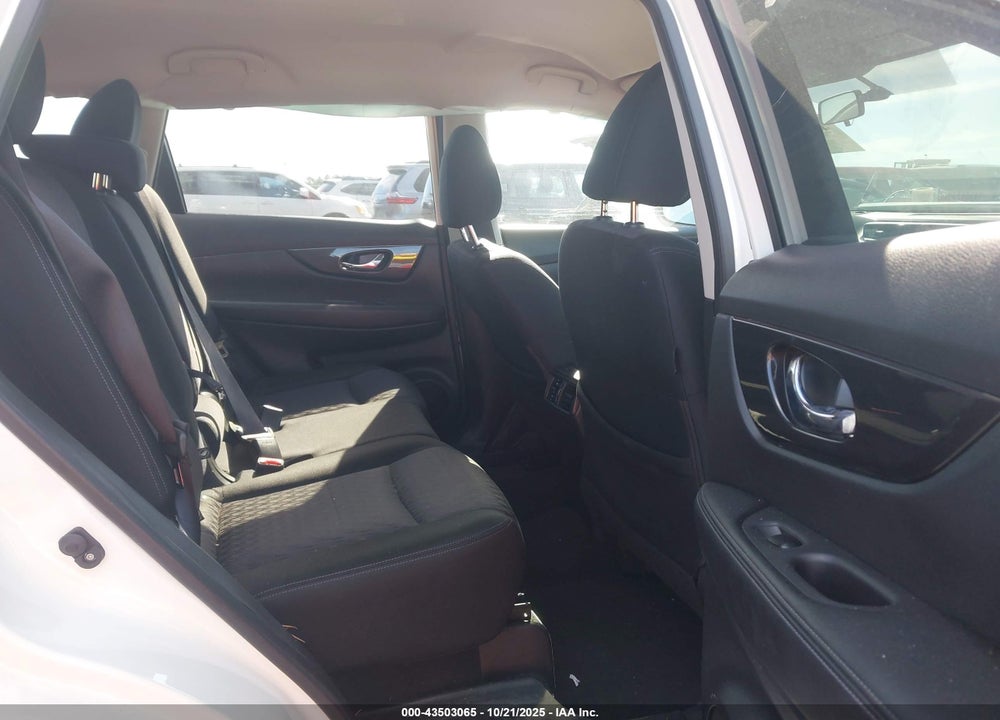 2017 NISSAN ROGUE S VIN: JN8AT2MV5HW005737