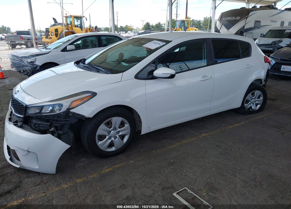 2017 KIA FORTE LX VIN: KNAFK5A88H5705579