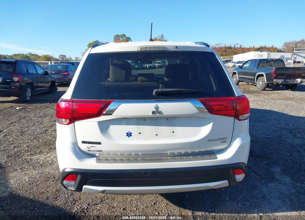 2016 MITSUBISHI OUTLANDER SEL VIN: JA4AZ3A30GZ037327