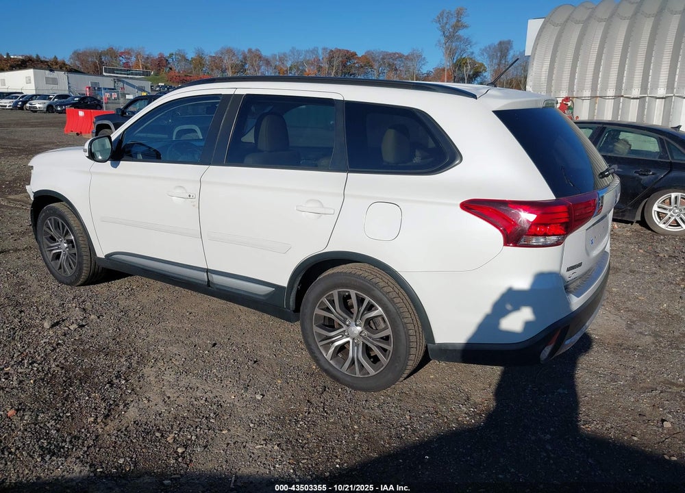 2016 MITSUBISHI OUTLANDER SEL VIN: JA4AZ3A30GZ037327