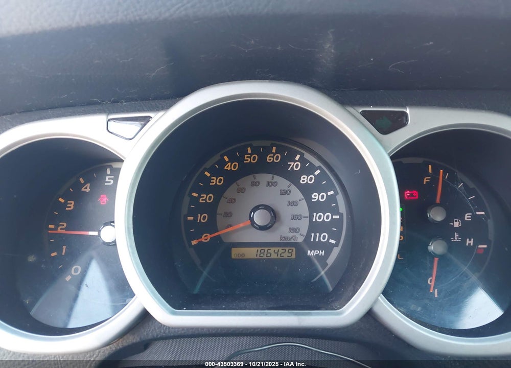 2005 TOYOTA 4RUNNER SR5 V8 VIN: JTEBT14R958024350