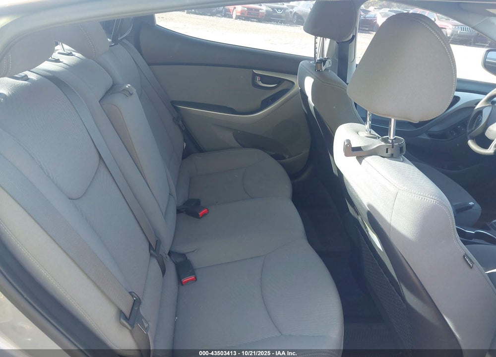 2016 HYUNDAI ELANTRA SE VIN: KMHDH4AE6GU484508