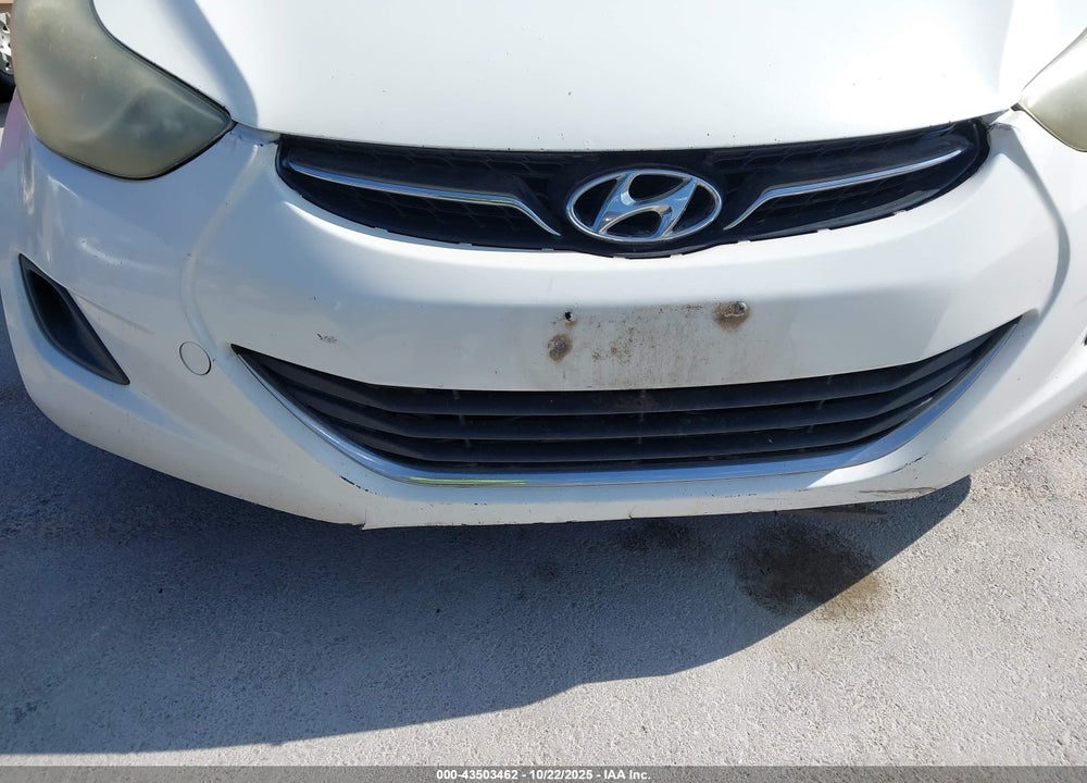 2011 HYUNDAI ELANTRA VIN: 5NPDH4AE5BH028572