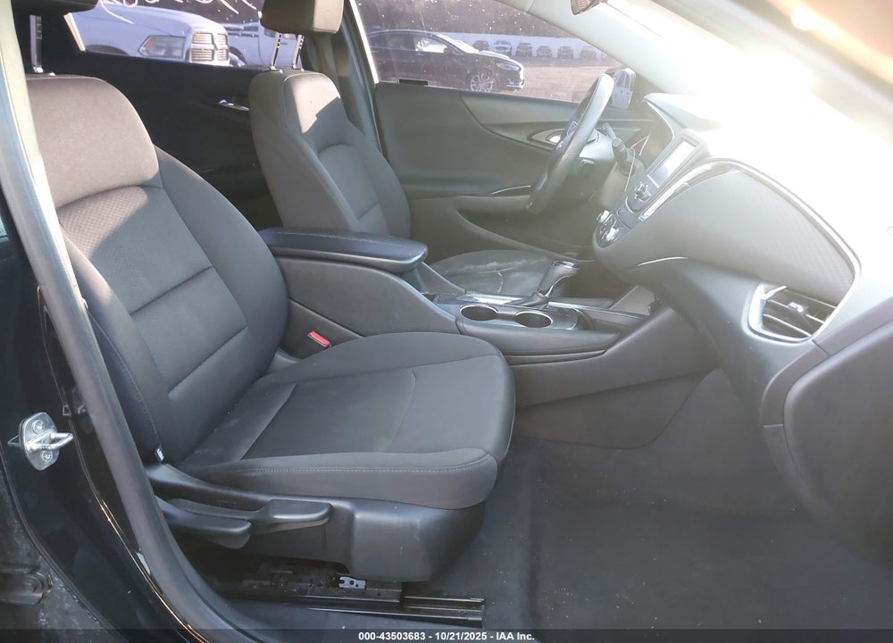 2016 CHEVROLET MALIBU VIN: 1G1ZE5ST8GF306408