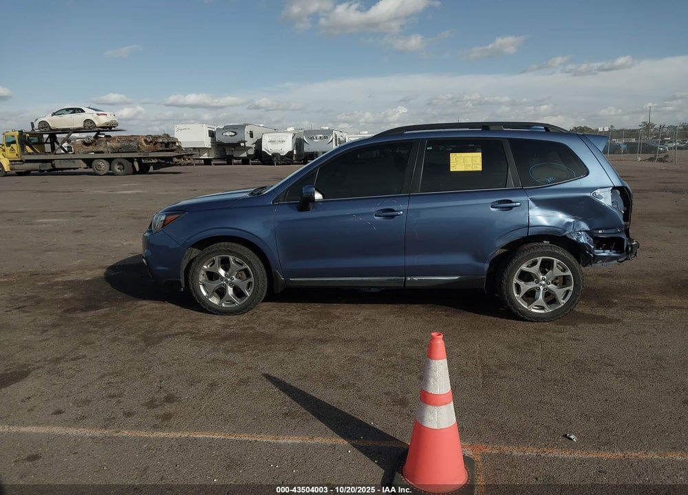 2018 SUBARU FORESTER VIN: JF2SJAWC8JH505799