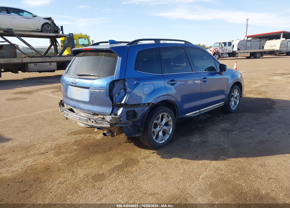 2018 SUBARU FORESTER VIN: JF2SJAWC8JH505799